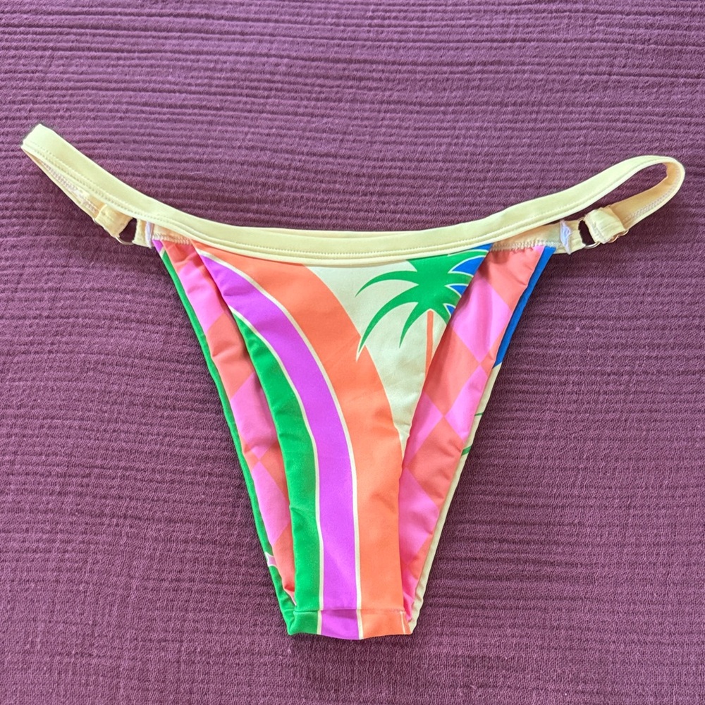 Maaji reversible bikini bottom (never worn!)